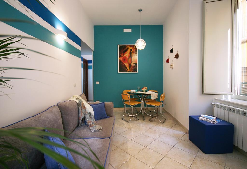 Sebeto Toledo Apartment Napoli Bagian luar foto